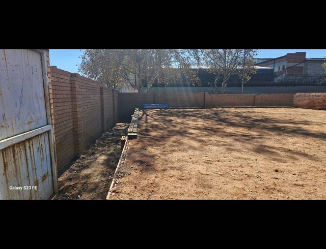 1,000M² VACANT LAND FOR SALE IN FORDSBURG